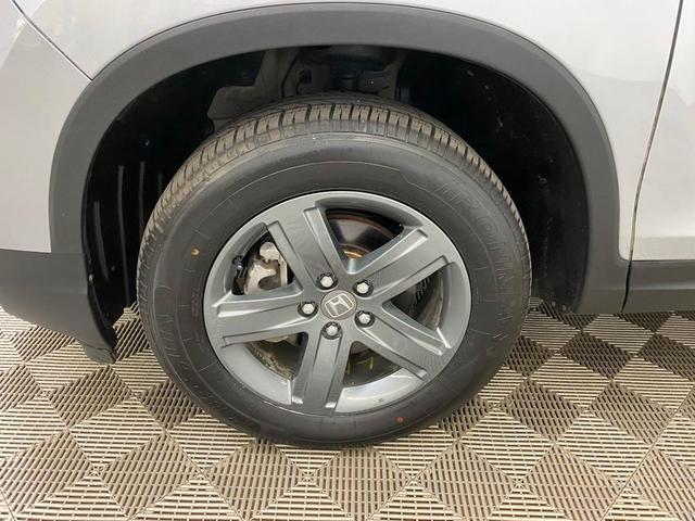 Photo of 2023 Silver Honda Ridgeline
