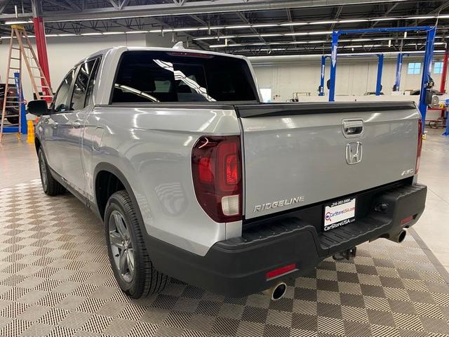 Photo of 2023 Silver Honda Ridgeline