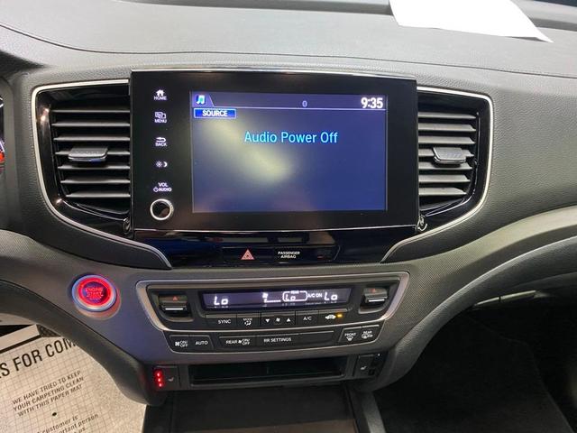Photo of 2023 Silver Honda Ridgeline