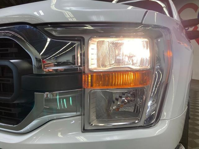 Photo of 2022 Oxford White Ford F-150