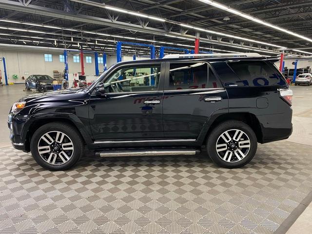 Photo of 2020 Black Toyota 4Runner