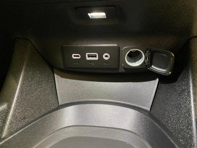 Photo of 2023 White Chevrolet Malibu