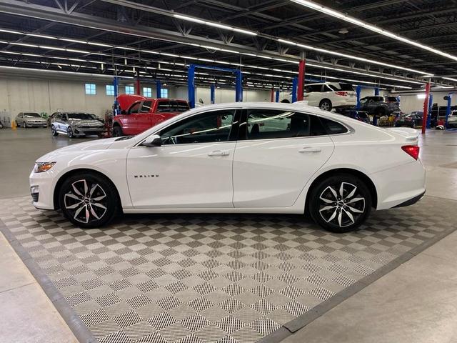 Photo of 2023 White Chevrolet Malibu