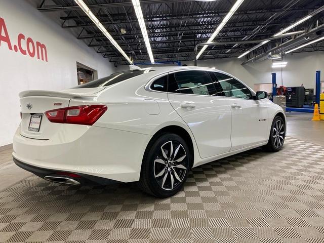 Photo of 2023 White Chevrolet Malibu