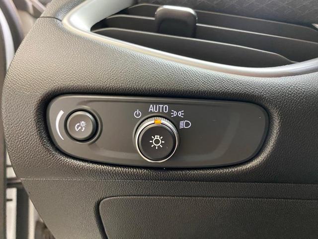Photo of 2023 White Chevrolet Malibu