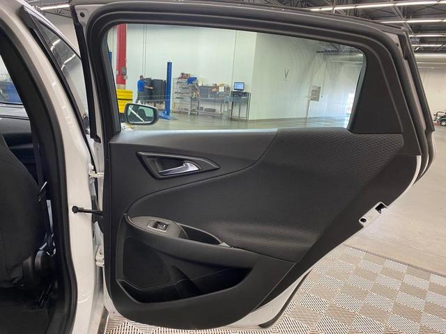 Photo of 2023 White Chevrolet Malibu