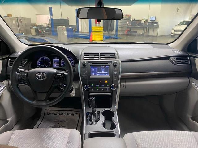 Photo of 2016 Black Toyota Camry