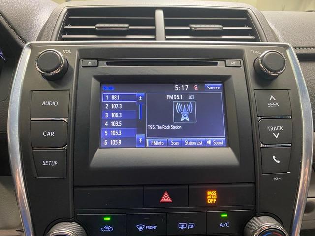 Photo of 2016 Black Toyota Camry