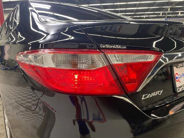 Photo of 2016 Black Toyota Camry