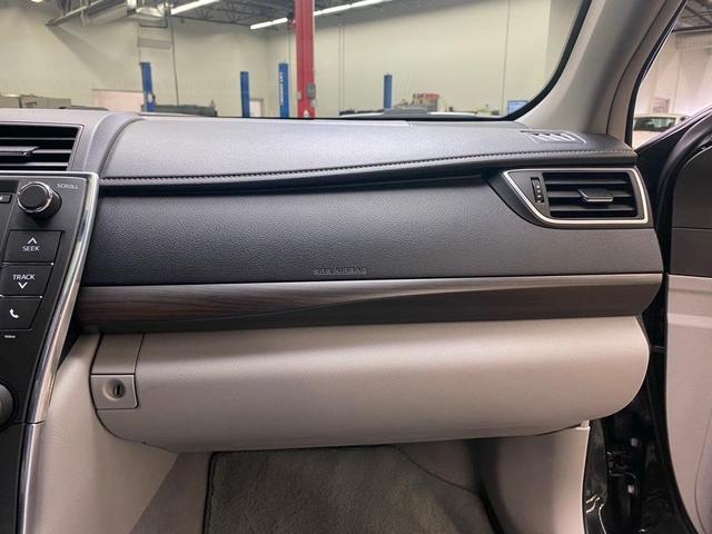 Photo of 2016 Black Toyota Camry