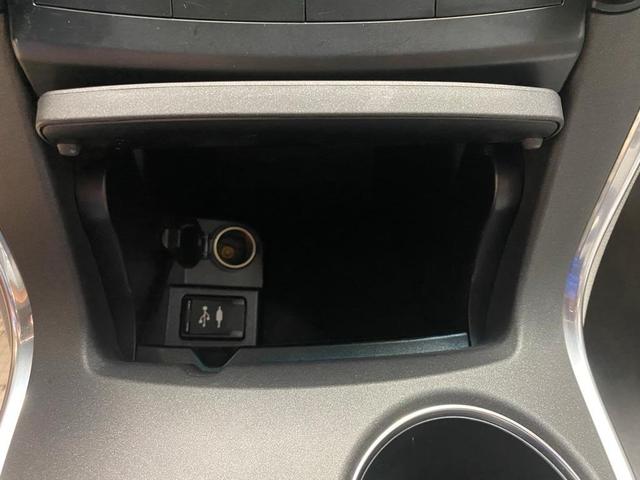 Photo of 2016 Black Toyota Camry