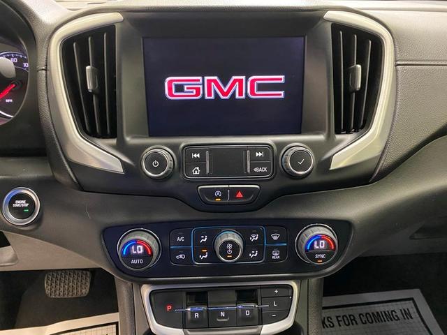 Photo of 2023 Summit White GMC Terrain