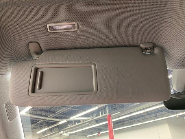 Photo of 2021 Florett Silver Metallic Audi Q5