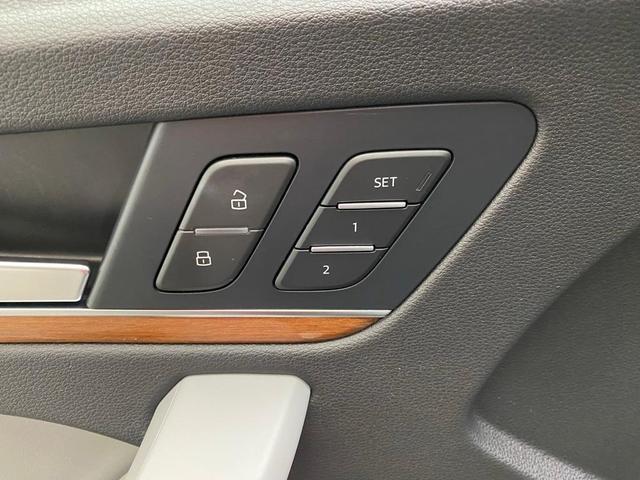 Photo of 2021 Florett Silver Metallic Audi Q5