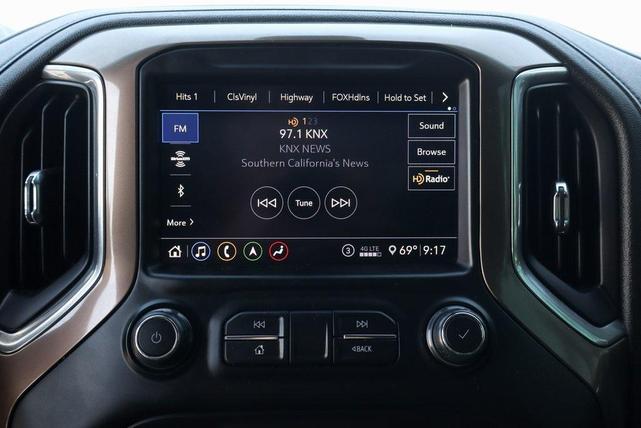 Photo of 2020 Black Chevrolet Silverado 1500