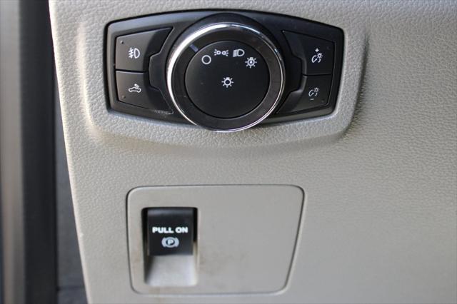 Photo of 2018 Oxford White Ford F-150