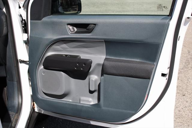 Photo of 2023 Oxford White Ford Maverick
