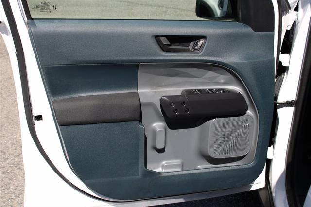 Photo of 2023 Oxford White Ford Maverick