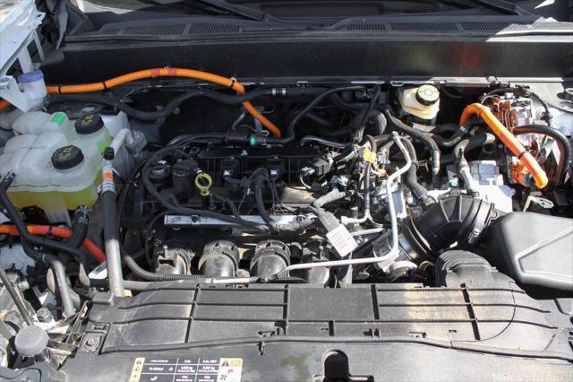Photo of 2023 Oxford White Ford Maverick