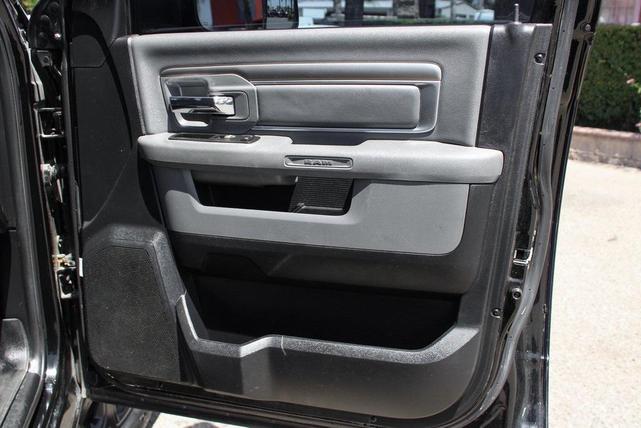 Photo of 2014 Black Clearcoat RAM 3500