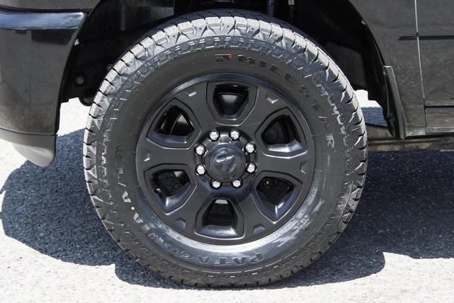 Photo of 2014 Black Clearcoat RAM 3500
