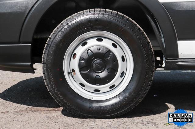 Photo of 2019 Oxford White Ford Transit-250