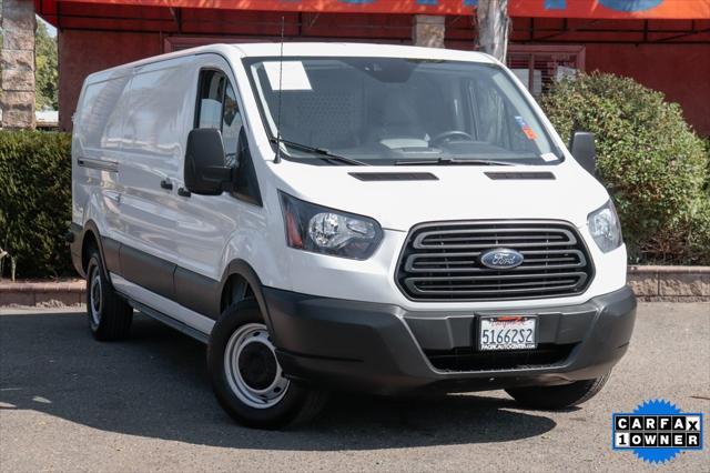 Photo of 2019 Oxford White Ford Transit-250