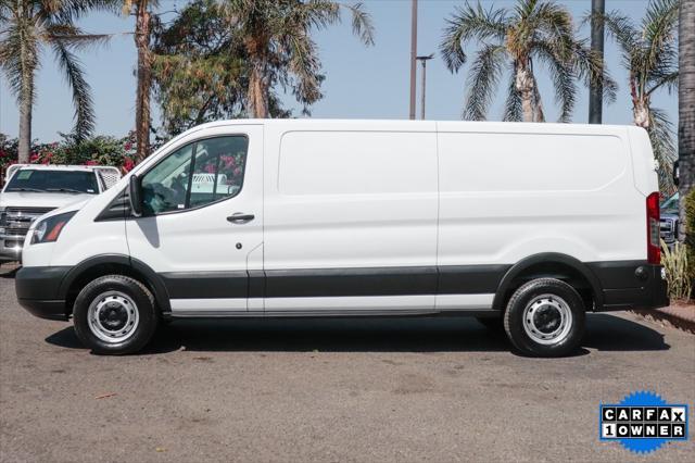 Photo of 2019 Oxford White Ford Transit-250