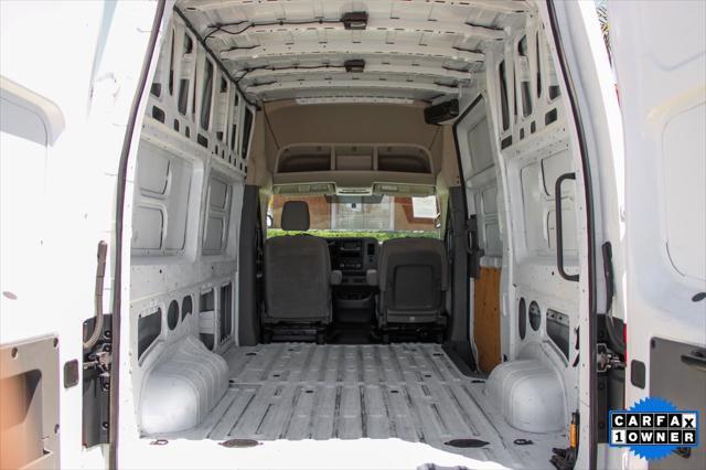 Photo of 2018 Glacier White Nissan NV Cargo NV2500 HD