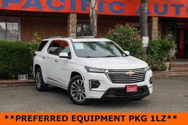 Photo of 2023 Summit White Chevrolet Traverse