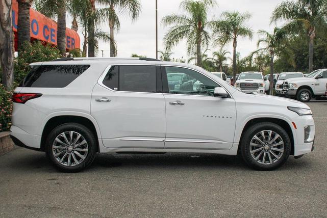 Photo of 2023 Summit White Chevrolet Traverse