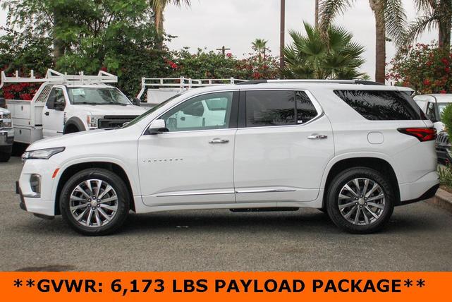 Photo of 2023 Summit White Chevrolet Traverse