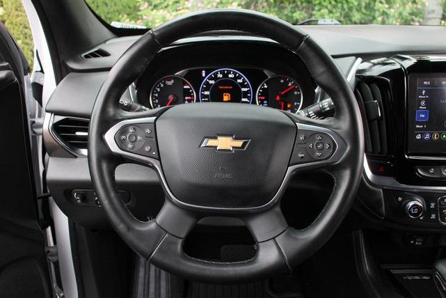 Photo of 2023 Summit White Chevrolet Traverse