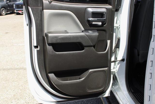 Photo of 2019 Summit White Chevrolet Silverado 2500