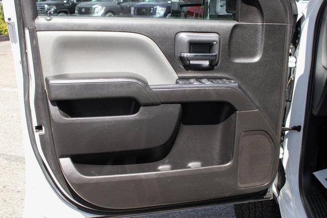 Photo of 2019 Summit White Chevrolet Silverado 2500