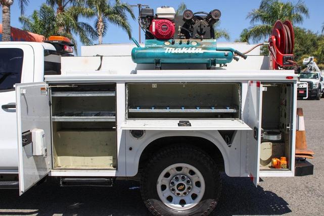 Photo of 2019 Summit White Chevrolet Silverado 2500