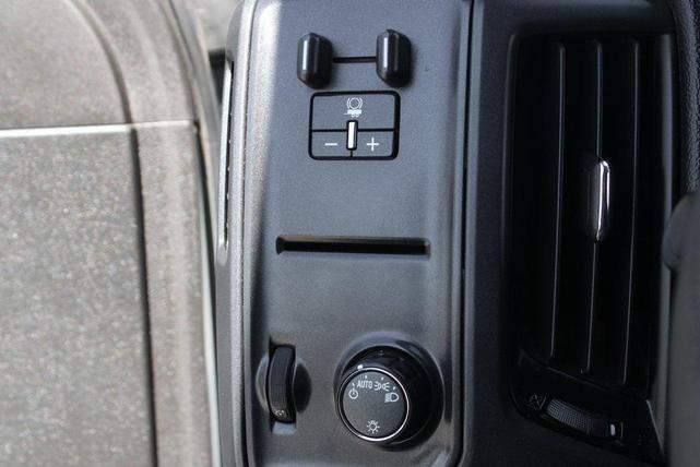 Photo of 2019 Summit White Chevrolet Silverado 2500