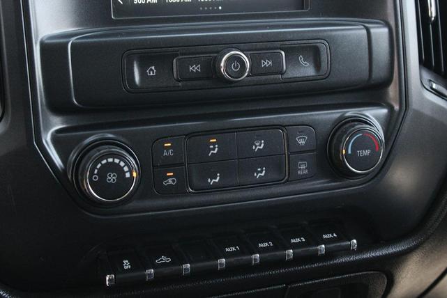 Photo of 2019 Summit White Chevrolet Silverado 2500