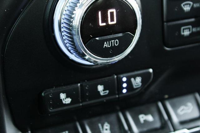 Photo of 2020 Summit White GMC Sierra 2500