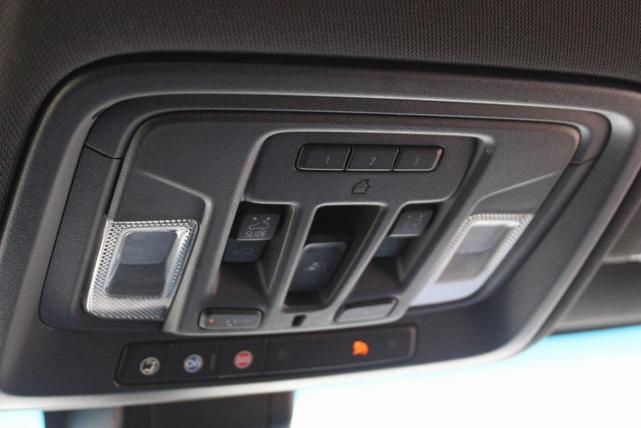 Photo of 2020 Summit White GMC Sierra 2500