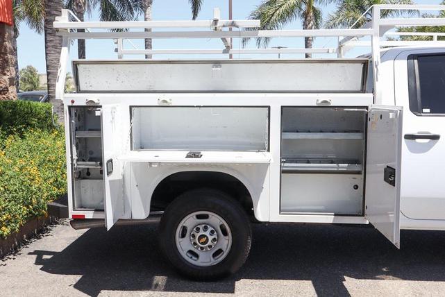 Photo of 2022 Summit White Chevrolet Silverado 2500