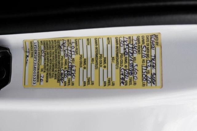 Photo of 2020 Oxford White Ford F-350