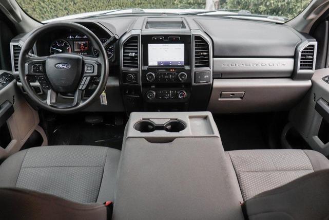 Photo of 2020 Oxford White Ford F-350
