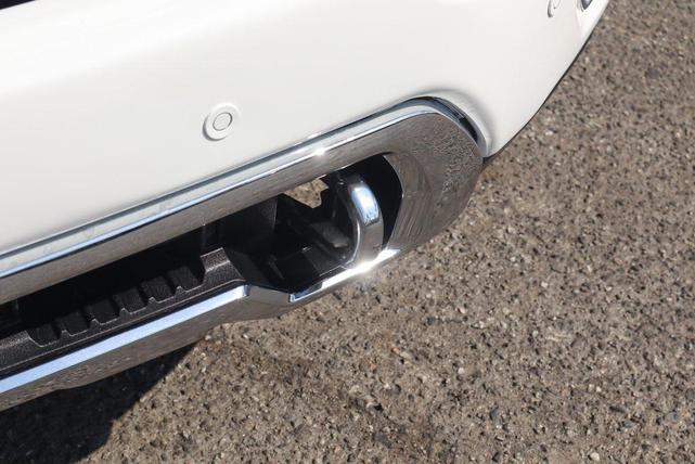 Photo of 2022 Summit White GMC Sierra 2500