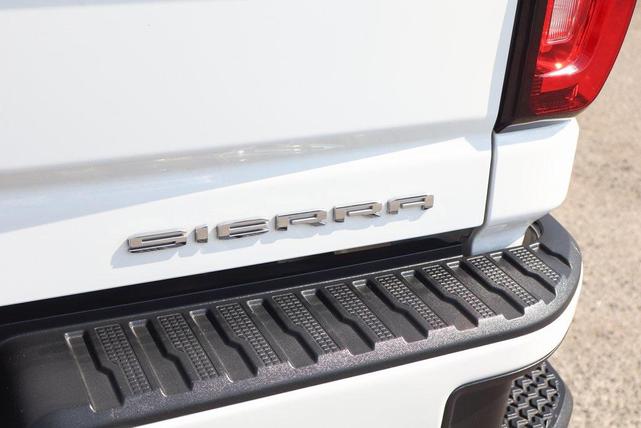 Photo of 2022 Summit White GMC Sierra 2500