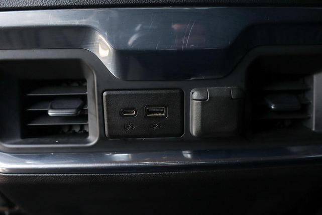 Photo of 2022 Summit White GMC Sierra 2500