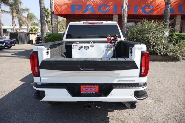 Photo of 2022 Summit White GMC Sierra 2500