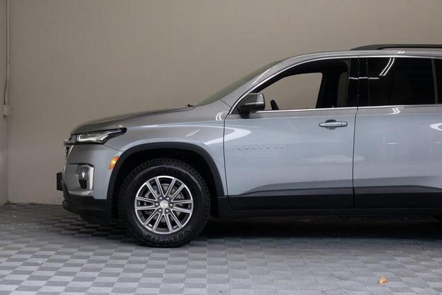 Photo of 2023 Sterling Gray Metallic Chevrolet Traverse