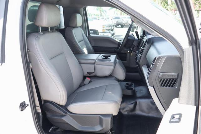 Photo of 2017 Oxford White Ford F-150