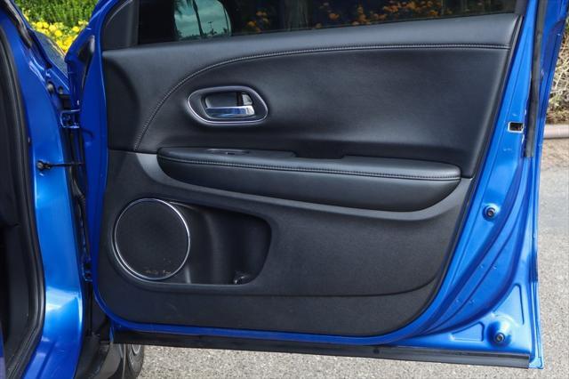 Photo of 2022 Aegean Blue Metallic Honda HR-V